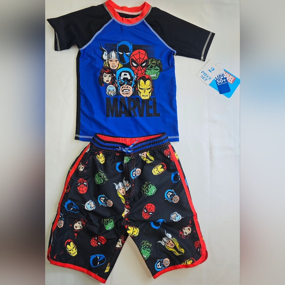 Marvel Comics ☆ Boys' Avengers Rash Guard & Swim Trunks Set ☆  Size-7